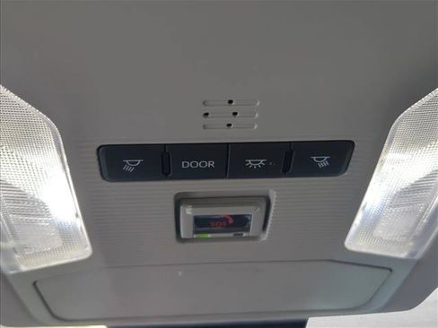 Used 2025 Toyota RAV4 XLE FWD image 20