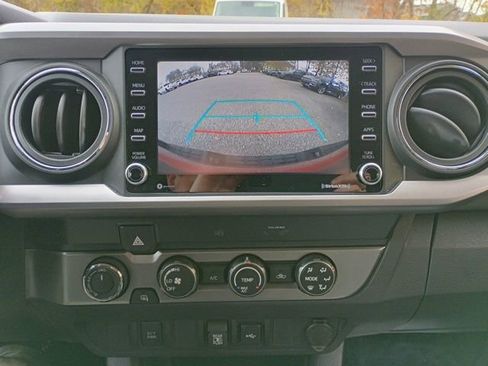 Used 2020 Toyota Tacoma SR5 image 31