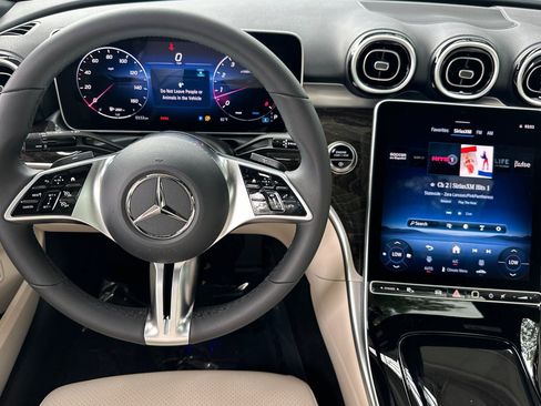 Used 2026 Mercedes-Benz C 300 Sedan image 31