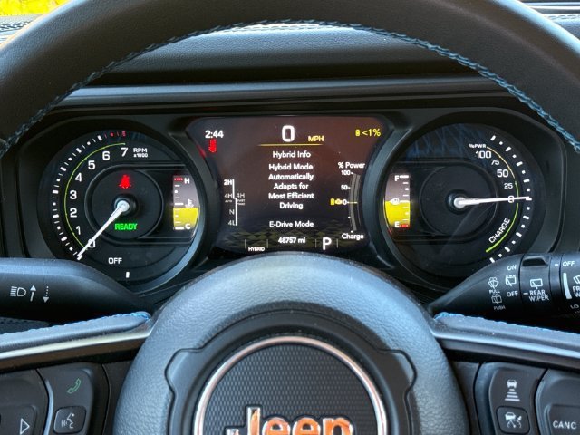 Used 2024 Jeep Wrangler Unlimited Rubicon 4xe AWD/4WD image 12