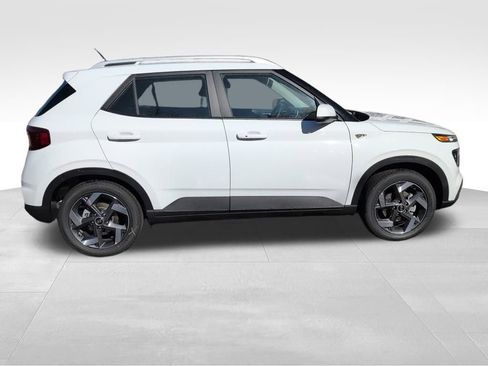 New 2026 Hyundai Venue SEL image 9