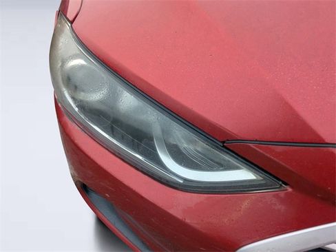 Used 2017 Hyundai Elantra SE image 9