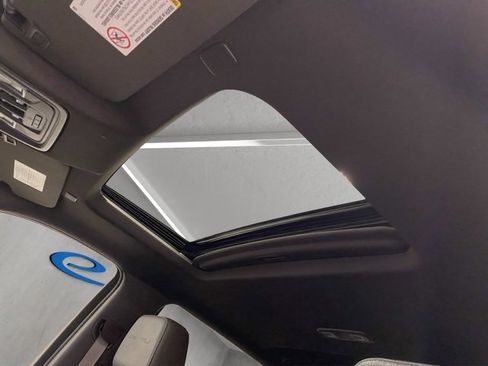 Used 2021 GMC Sierra 2500 Denali w/ Denali Ultimate Package image 2