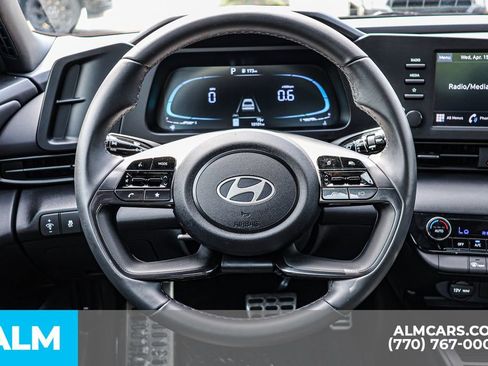 Used 2025 Hyundai Elantra Sport image 30