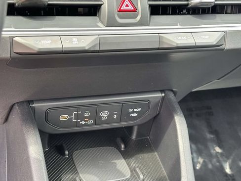 Used 2025 Kia K4 EX FWD image 22