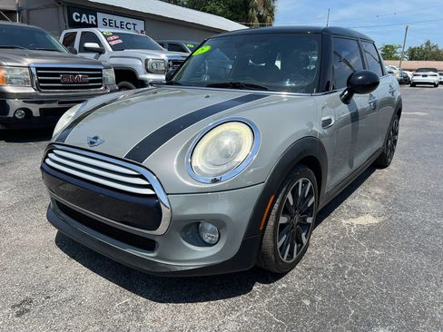 Used 2015 MINI Cooper 4-Door Hardtop FWD image 4