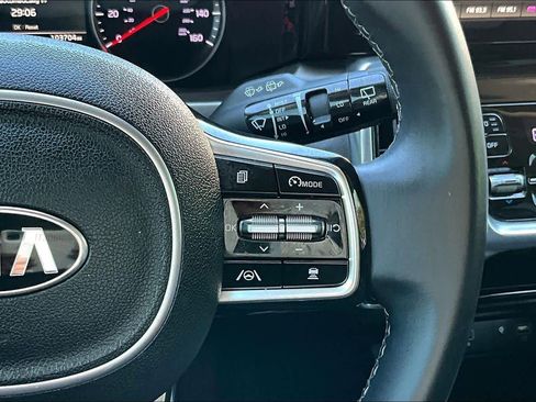 Used 2021 Kia Sorento SX image 25