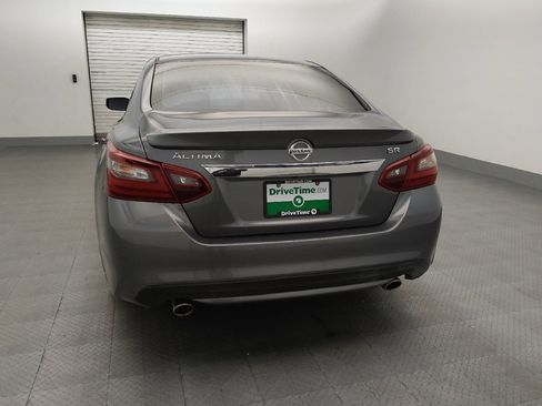 Used 2018 Nissan Altima 2.5 SR FWD image 6