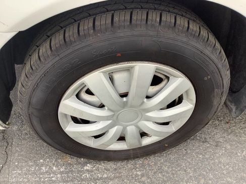 Used 2002 Toyota Corolla CE image 11