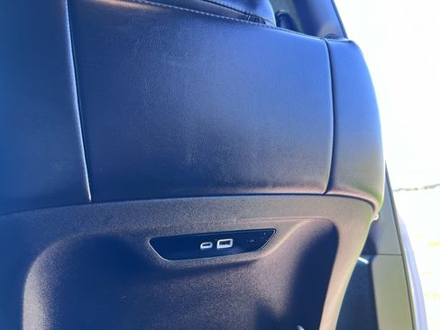 Certified 2025 Chrysler Pacifica Select FWD image 16