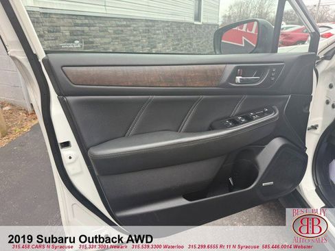 Used 2019 Subaru Outback 2.5i Limited image 9