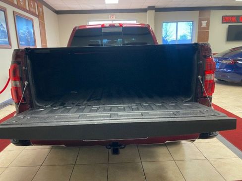 Used 2014 GMC Sierra 1500 SLT w/ SLT Crew Cab Value Package image 8