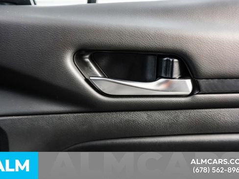 Used 2024 Nissan Altima 2.5 SV image 44