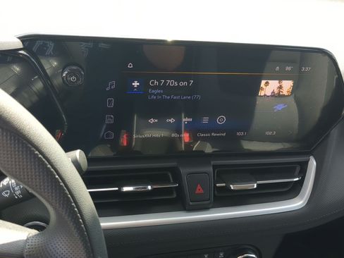 Used 2024 Chevrolet TrailBlazer LS w/ LS Confidence Package FWD image 15
