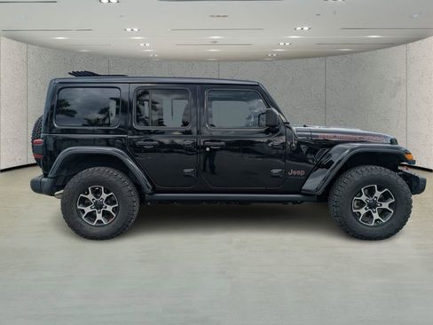 Used 2021 Jeep Wrangler Unlimited Rubicon image 2