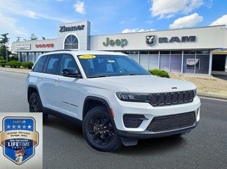 Certified 2024 Jeep Grand Cherokee Altitude AWD/4WD video 1