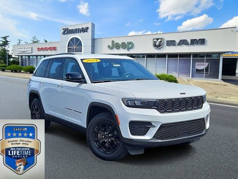 Certified 2024 Jeep Grand Cherokee Altitude AWD/4WD image 1
