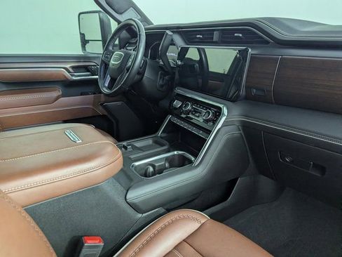Used 2024 GMC Sierra 2500 Denali Ultimate w/ Snow Plow Prep/Camper Package image 23