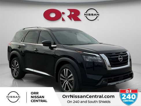 New 2025 Nissan Pathfinder Platinum image 3