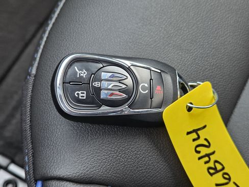 New 2026 Buick Envista Sport Touring w/ Convenience I Package FWD image 27