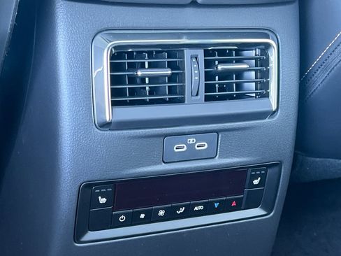 New 2025 MAZDA CX-70 Plug-In Hybrid w/ Premium Plus image 14