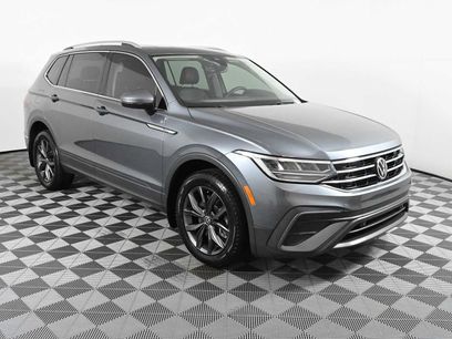 Certified 2022 Volkswagen Tiguan SE w/ Panoramic Sunroof Package