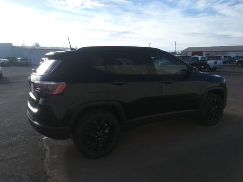 New 2026 Jeep Compass Latitude AWD/4WD image 5