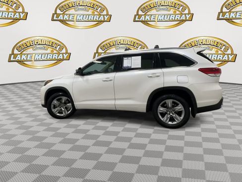 Used 2017 Toyota Highlander Limited FWD image 8