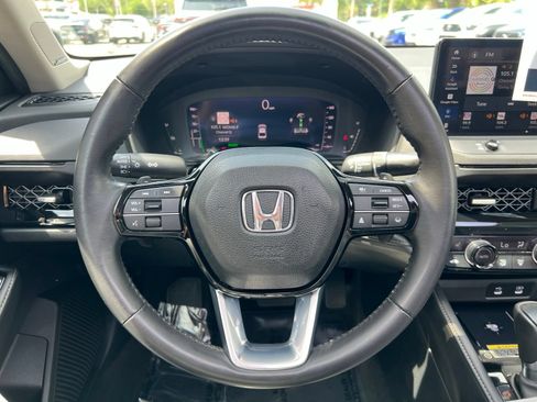 Used 2024 Honda Accord Touring image 33
