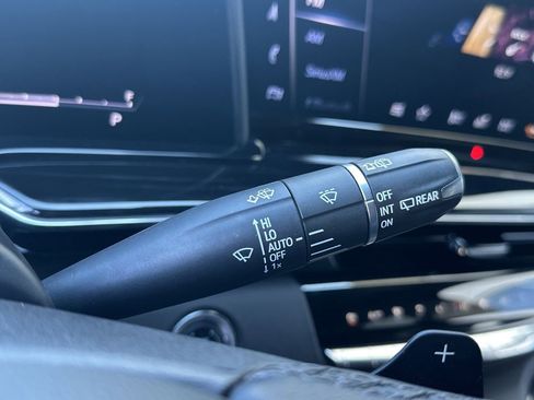 Certified 2024 Cadillac Escalade Sport image 22