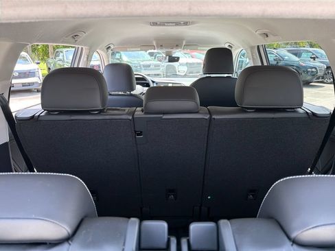 Used 2022 Volkswagen Tiguan SE FWD image 35