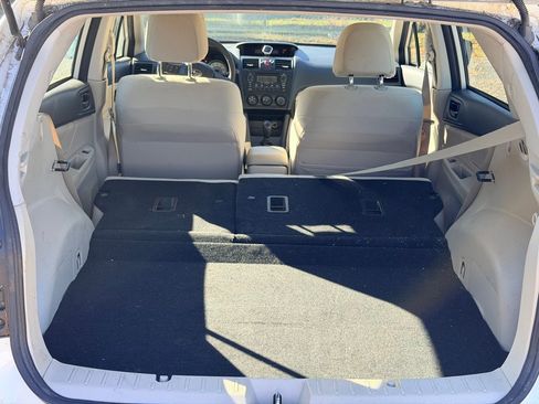 Used 2013 Subaru Impreza 2.0i image 8