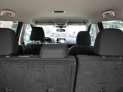 Used 2024 Nissan Rogue S AWD/4WD image 25