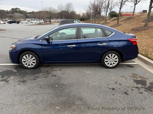 Used 2018 Nissan Sentra S image 8