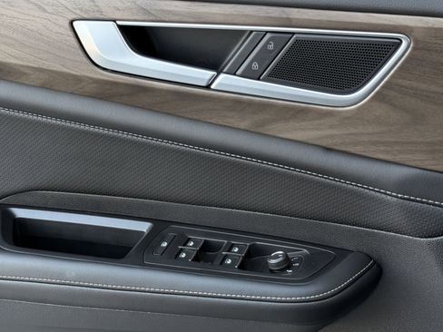 New 2026 Volkswagen Atlas SE image 18