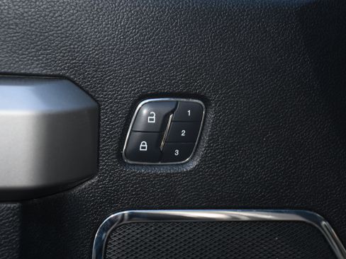 Used 2018 Ford F350 Lariat w/ Lariat Ultimate Package image 12