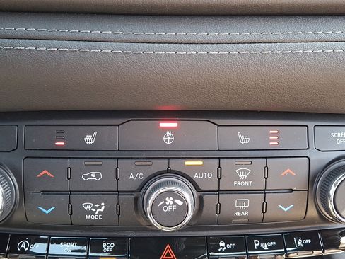 Used 2022 Dodge Durango GT AWD/4WD image 26