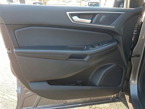 Used 2024 Ford Edge SEL image 12