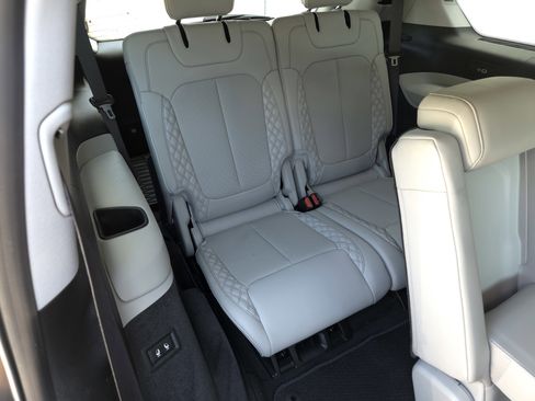 Used 2021 Jeep Grand Cherokee L Summit w/ Luxury Tech Group V image 43