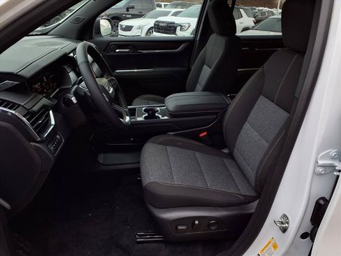 New 2026 GMC Acadia Elevation AWD/4WD image 4