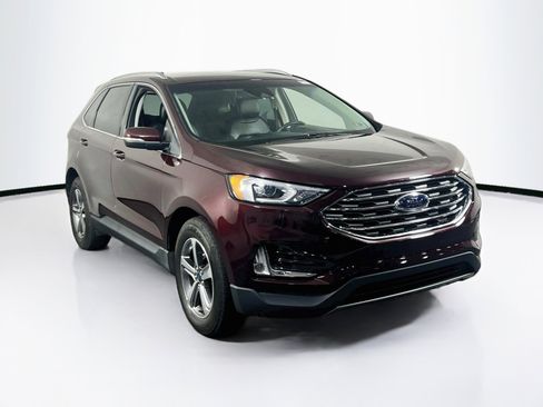 Used 2019 Ford Edge SEL w/ Equipment Group 201A AWD/4WD image 3