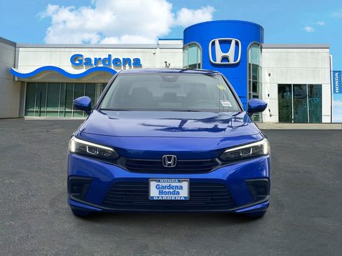 Used 2023 Honda Civic EX image 2