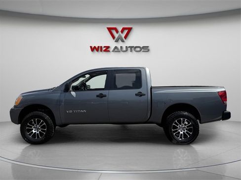 Used 2014 Nissan Titan S image 6