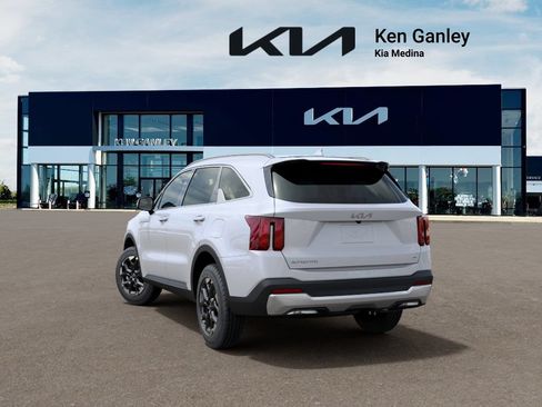 New 2026 Kia Sorento S AWD/4WD image 4