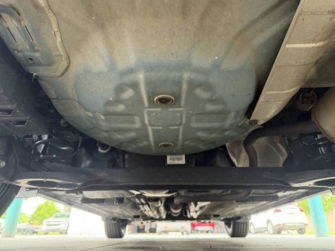 Used 2019 Nissan Kicks SR w/ SR Premium Package FWD image 21