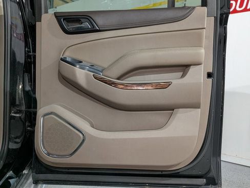 Used 2015 GMC Yukon XL SLT image 25