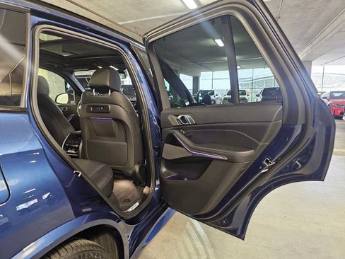 Used 2019 BMW X5 xDrive40i w/ M Sport Package AWD/4WD image 37