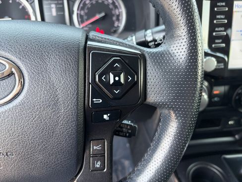 Certified 2023 Toyota 4Runner TRD Off-Road Premium w/ Moonroof Package AWD/4WD image 15