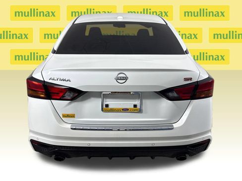 Used 2023 Nissan Altima 2.5 SR FWD image 8