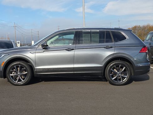 Used 2022 Volkswagen Tiguan SE image 6